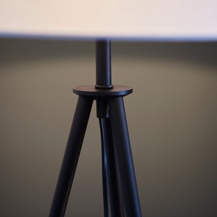 Tripod One Floor Light Matt Black