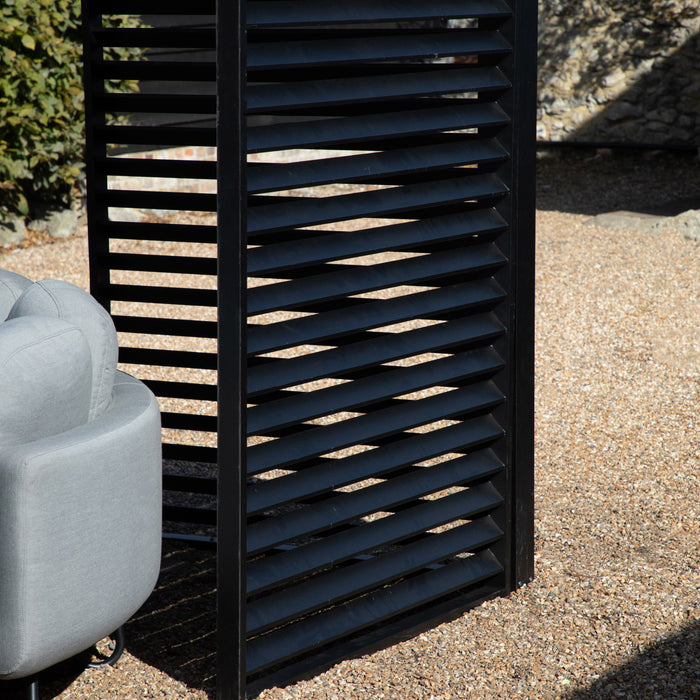 Messina Pergola Louvre Screen Black